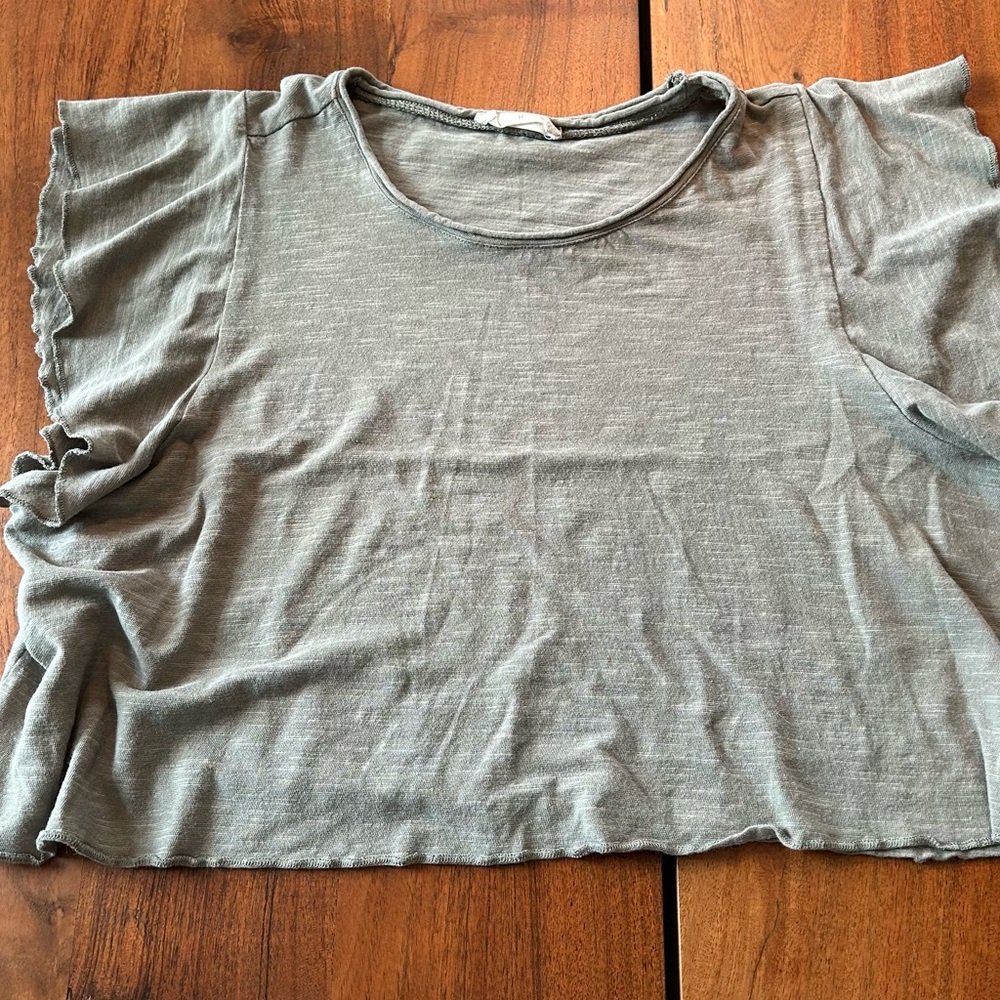 Altar'd State Green Ruffle Sleeve Crop Top size medium